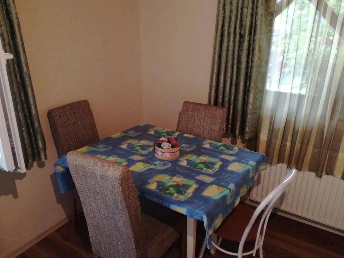 Plajbi Apartment Hajdúszoboszló Eksteriør bilde